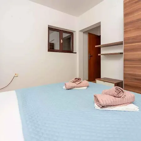 Apartman In 54576 Crikvenica