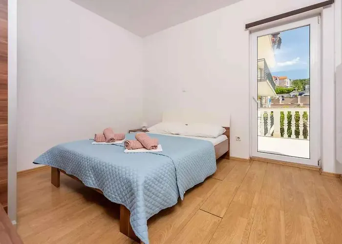 Apartament In 54576 Crikvenica